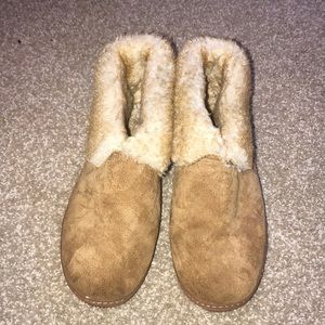 Women’s slippers